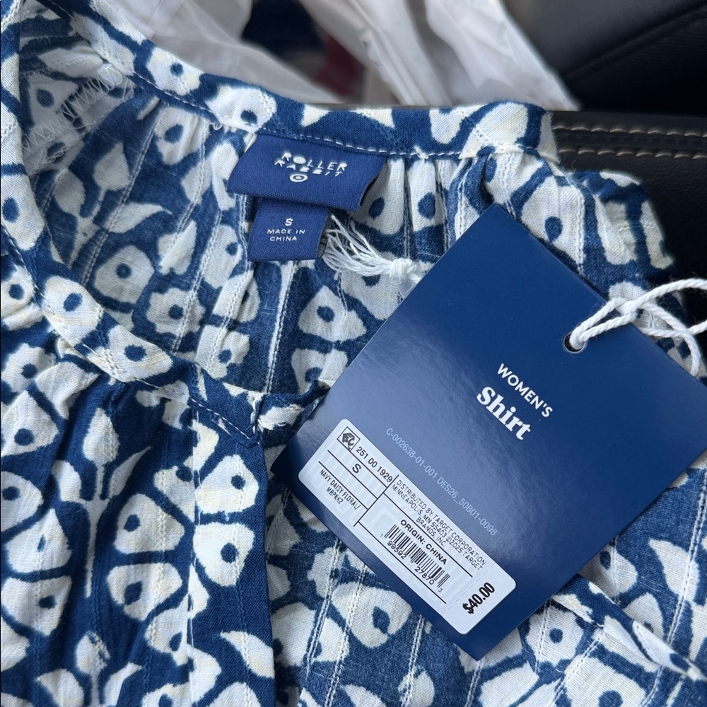 Target x Roller Rabbit Women’s Daisy Floral Long Sleeve Top and Shorts (Set) - Picture 4 of 5